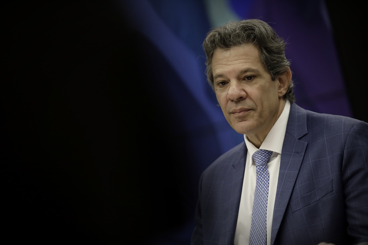 Lula aguarda resposta da AGU sobre decreto que revogou IOF e possível usurpação Ministro da Fazenda, Fernando Haddad, em audiência na Câmara (Foto: Cristiano Mariz/Agência O Globo)