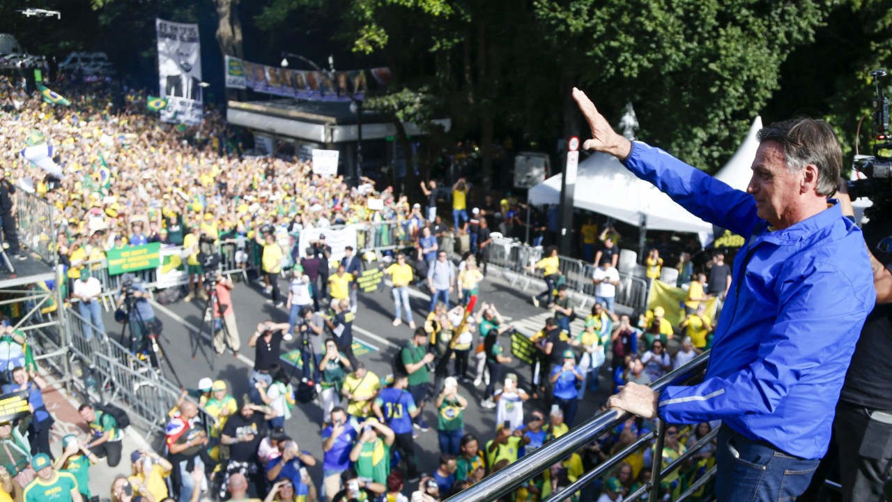 Bolsonaristas desconsideram protesto e afirmam que Lula teria menos apoio Bolsonaristas desconsideram protesto e afirmam que Lula teria menos apoio
