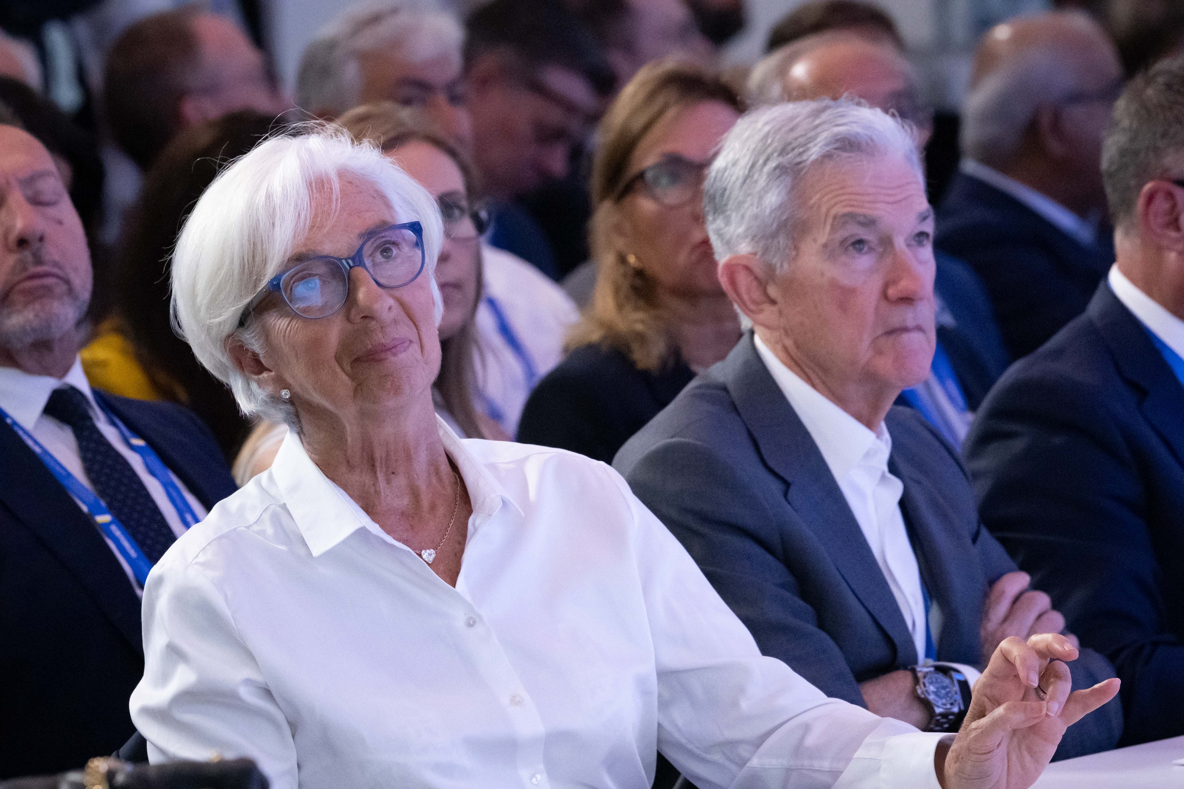 Mercados reagem a Powell em Sintra, dados da indústria dos EUA e Plano Safra Christine Lagarde e Jerome Powell no segundo dia do Fórum de Sintra, em Portugal: investidores aguardam fala do presidente do Fed no evento (Foto: 2025 European Central Bank /Divulgação)