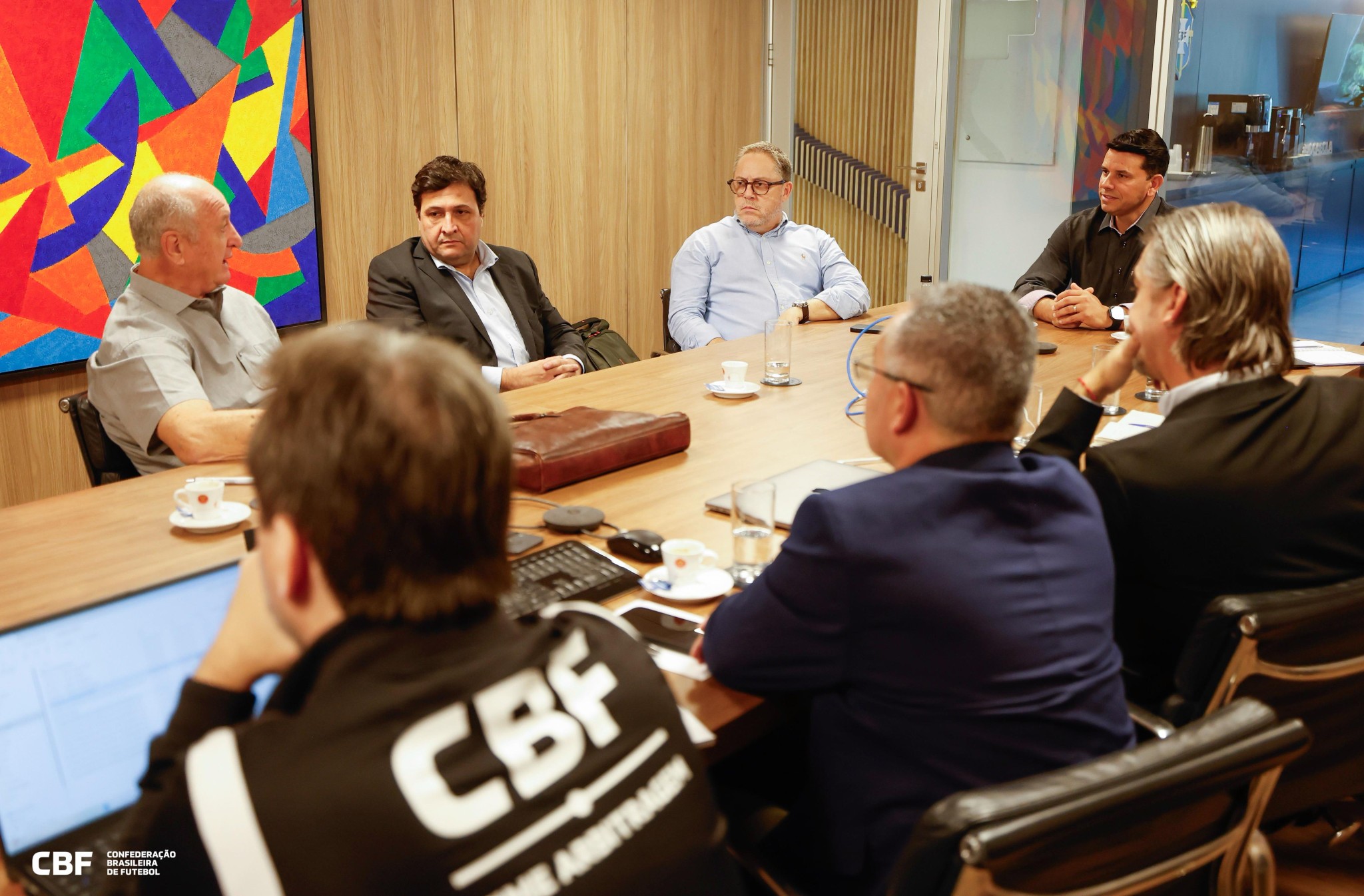 Dirigentes discutem reclamações e prazos em reunião com a comissão de arbitragem da CBFFutebolge Foto: Reprodução