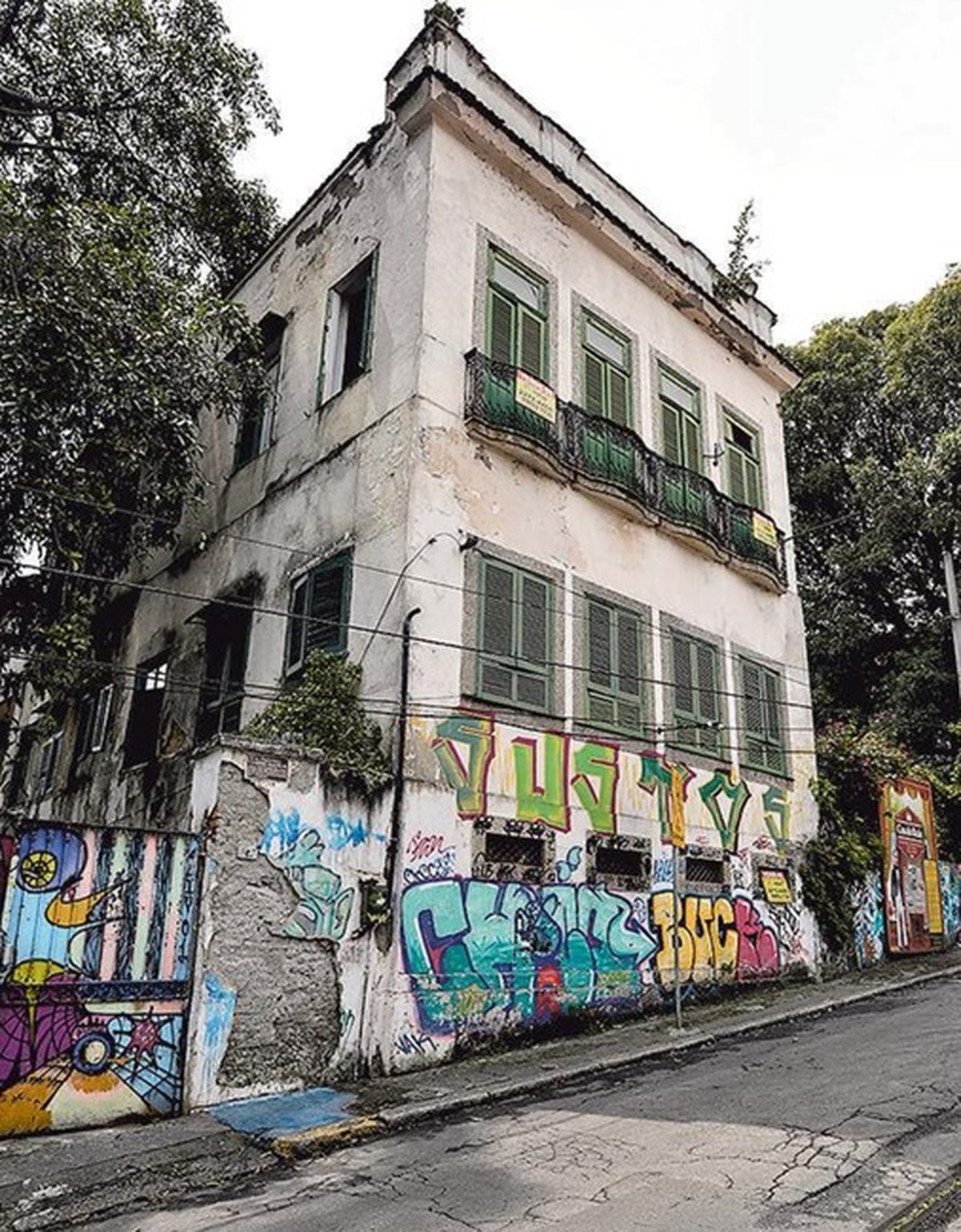 Casa que pertenceu ao Barão de Mauá, em Santa Teresa: em 2022, preço era R$ 5 milhões; hoje, anúncio diz R$ 2,5 milhões (Foto: Gabriel de Paiva)