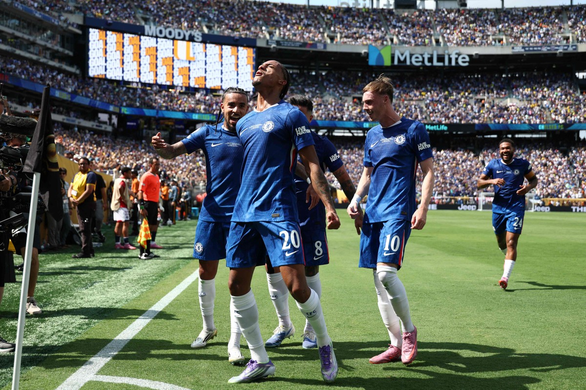 Chelsea arrecada R$ 758 milhões em premiação no Mundial e pode chegar a R$ 1 bilhão João Pedro marcou o terceiro gol do Chelsea (Foto: FRANCK FIFE / AFP)
