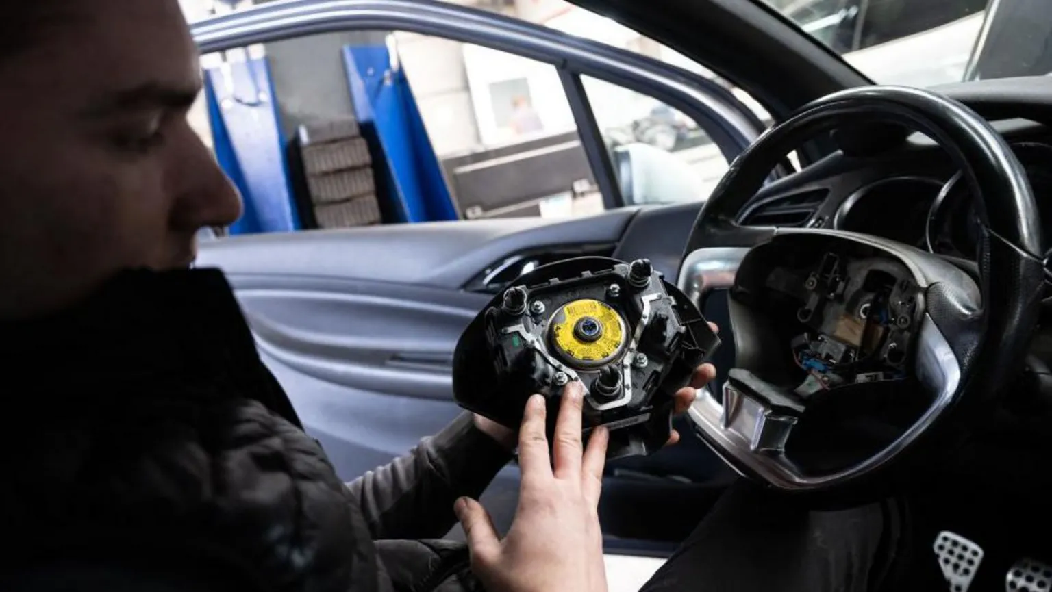 Recall de 2,5 milhões de carros na França devido a falha fatal em airbags Foto: Reprodução