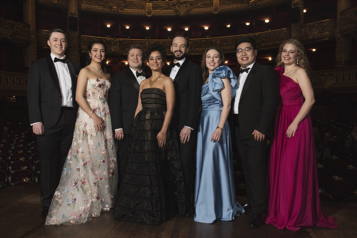 Ópera de Paris retorna ao Brasil após 23 anos com apresentações imperdíveis Artistas da Academia da Ópera de Paris no Palais Garnier, na França (Foto: Vincent Lappartient)
