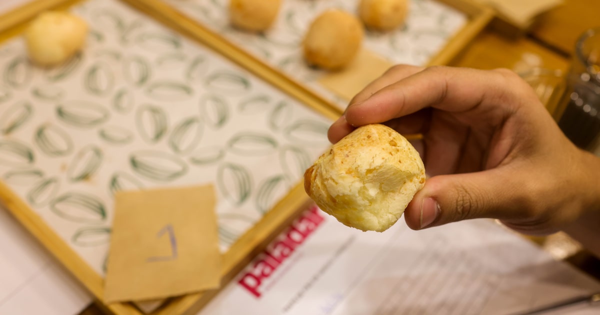 Os melhores pães de queijo congelados do mercado são analisados em nova pesquisa Apenas pães de queijo tradicionais foram colocados à prova; versões especiais ou recheadas ficaram de fora (Foto: Tiago Queiroz/Estadão)