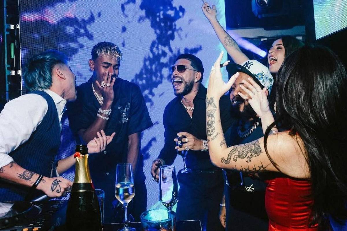 Craque do Barcelona é acusado de pedir loiras com medidas específicas em festa Festa de Lamine Yamal rende polêmicas (Foto: Reprodução)