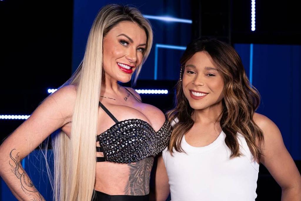 Andressa Urach conquista maior audiência da nova temporada do programa De Frente com Blogueirinha Atual criadora de conteúdo Andressa Urach e a personagem Blogueirinha durante programa de entrevista (Foto: Divulgação)