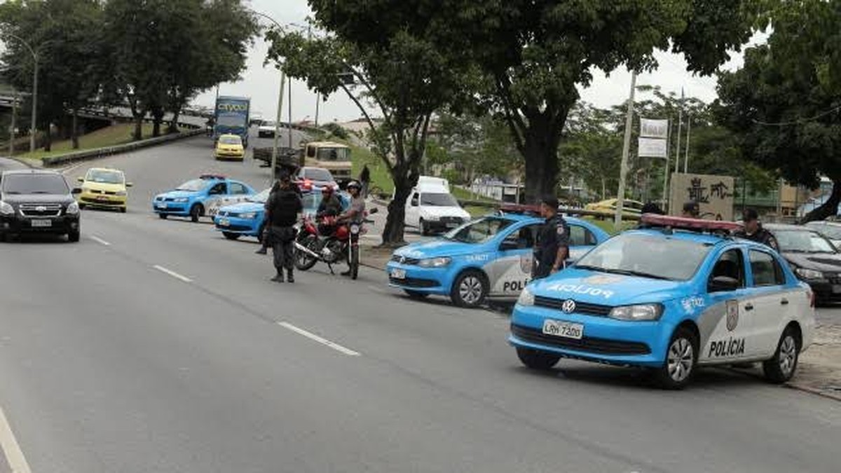 Rio implementa máquinas para pagamento instantâneo de multas em blitzes Polícia Militar do Estado do Rio de Janeiro não pode mais fazer blitzes que se destinem exclusivamente à inspeção veicular (Foto: Divulgação)