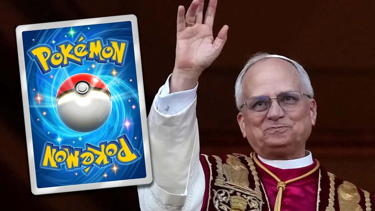 Papa abençoa carta holográfica de Pokémon em evento especial Foto: Christopher Furlong / Kotaku (Getty Images)