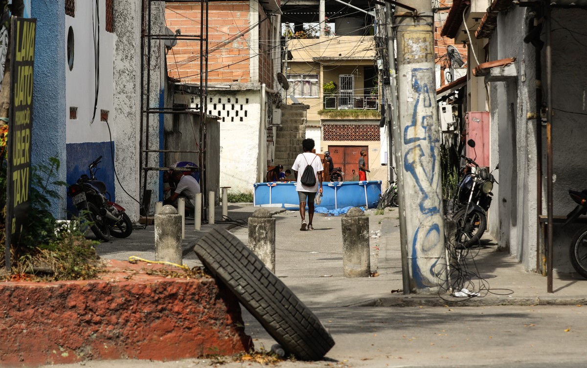 Roubo de veículos aumenta na Cidade de Deus, enquanto outros crimes diminuem Foto: Reprodução