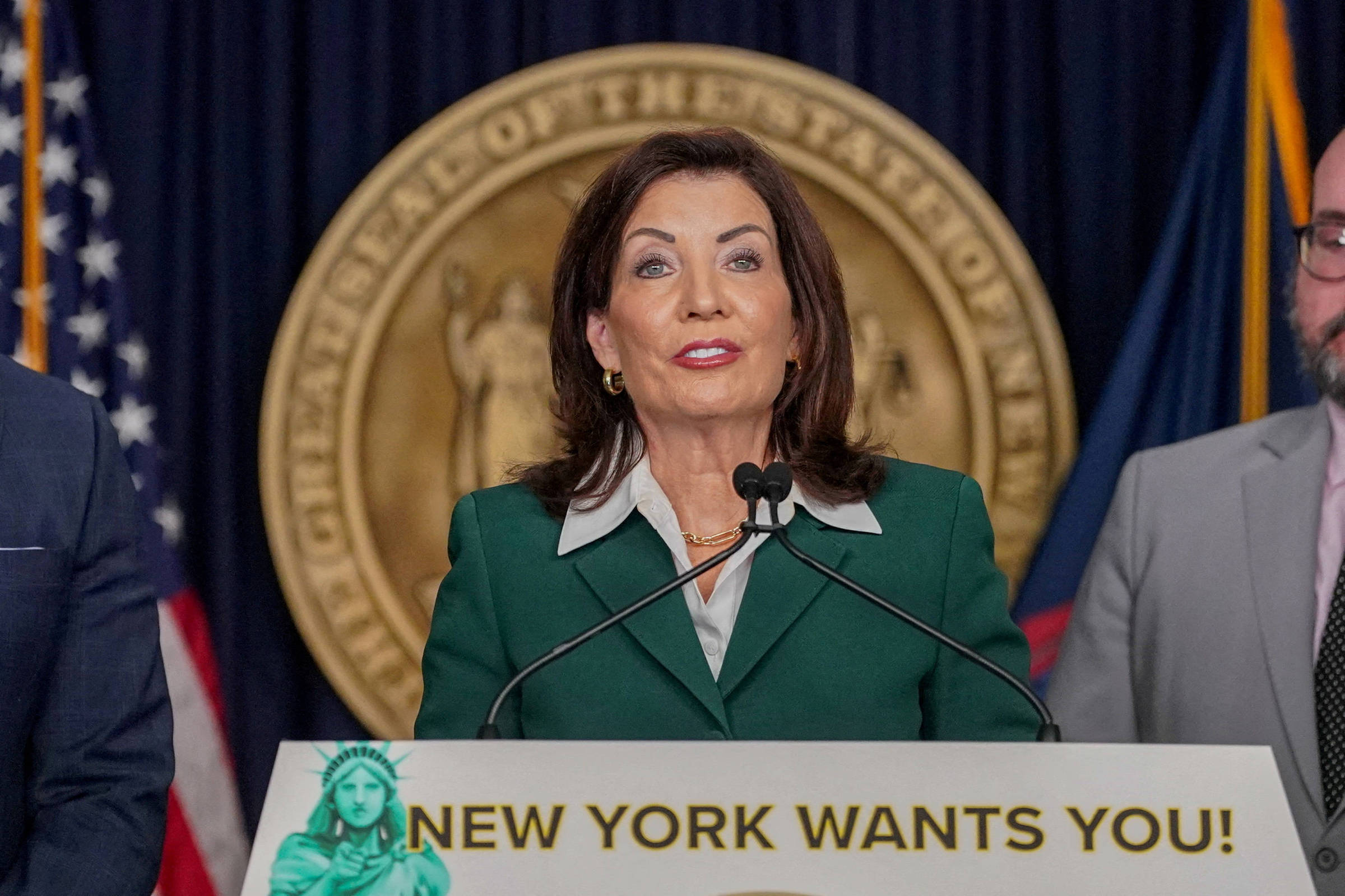 Copa do Mundo nos EUA enfrenta risco de ataques com drones, alerta governadora de Nova York A governadora de Nova York, Kathy Hochul, durante entrevista; política alertou para riscos durante a Copa (Foto: David Dee Delgado - 3.mar.25/Reuters)