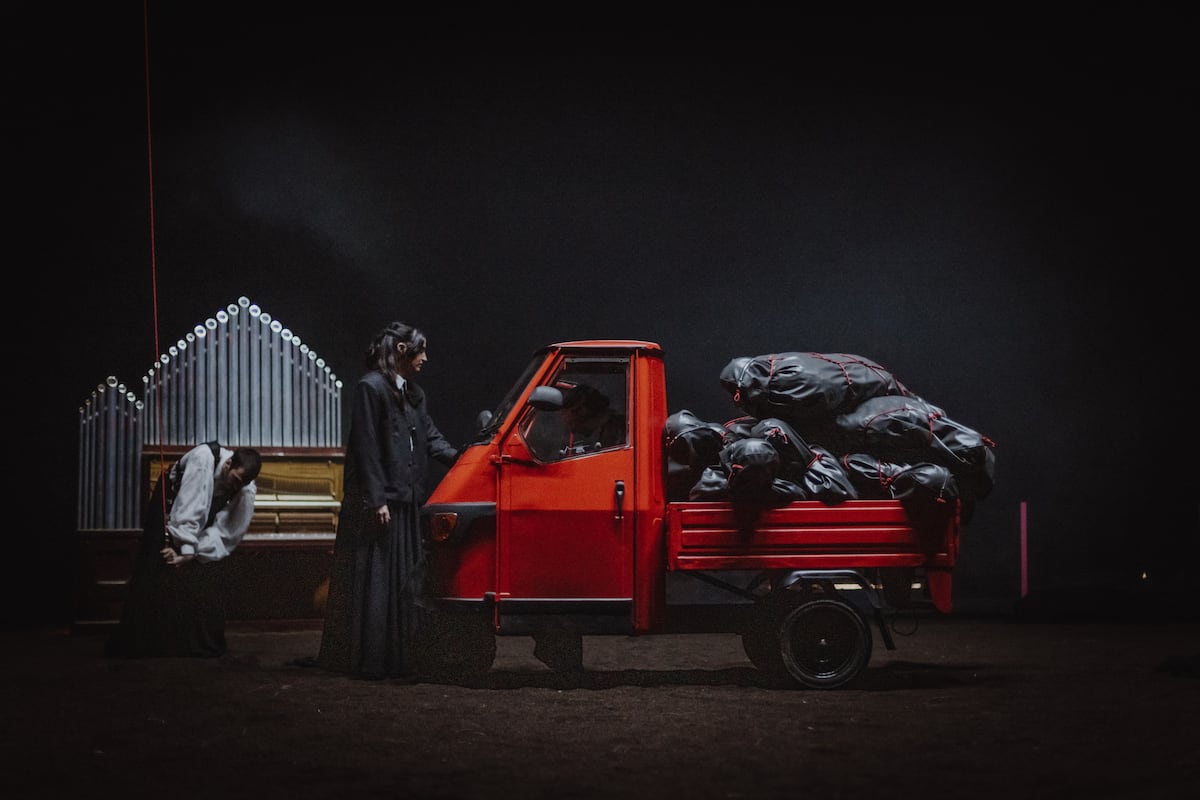 Uma imagem de 'A morte e a primavera', da companhia La Veronal, estreada na Bienal de Dança de Veneza. (Foto: Sílvia Poch)