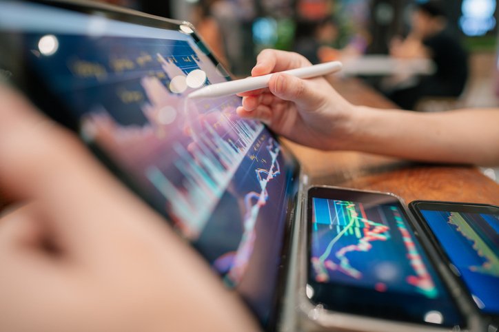 Volume de negociação de títulos de alto risco bate recorde diário em 2025 Operadora de 27 cassinos, Maverick Gaming entra com pedido de falência nos EUA (Foto: Reprodução)