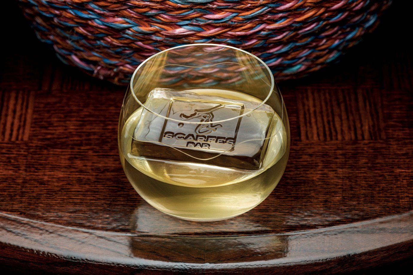 Coquetéis criativos e doces transformam a coquetelaria moderna Drinques servidos no Rosewood London, o 37º melhor bar do mundo: equilíbrio entre sabores e destaque para o doce (Foto: Rosewood London/Divulgação)