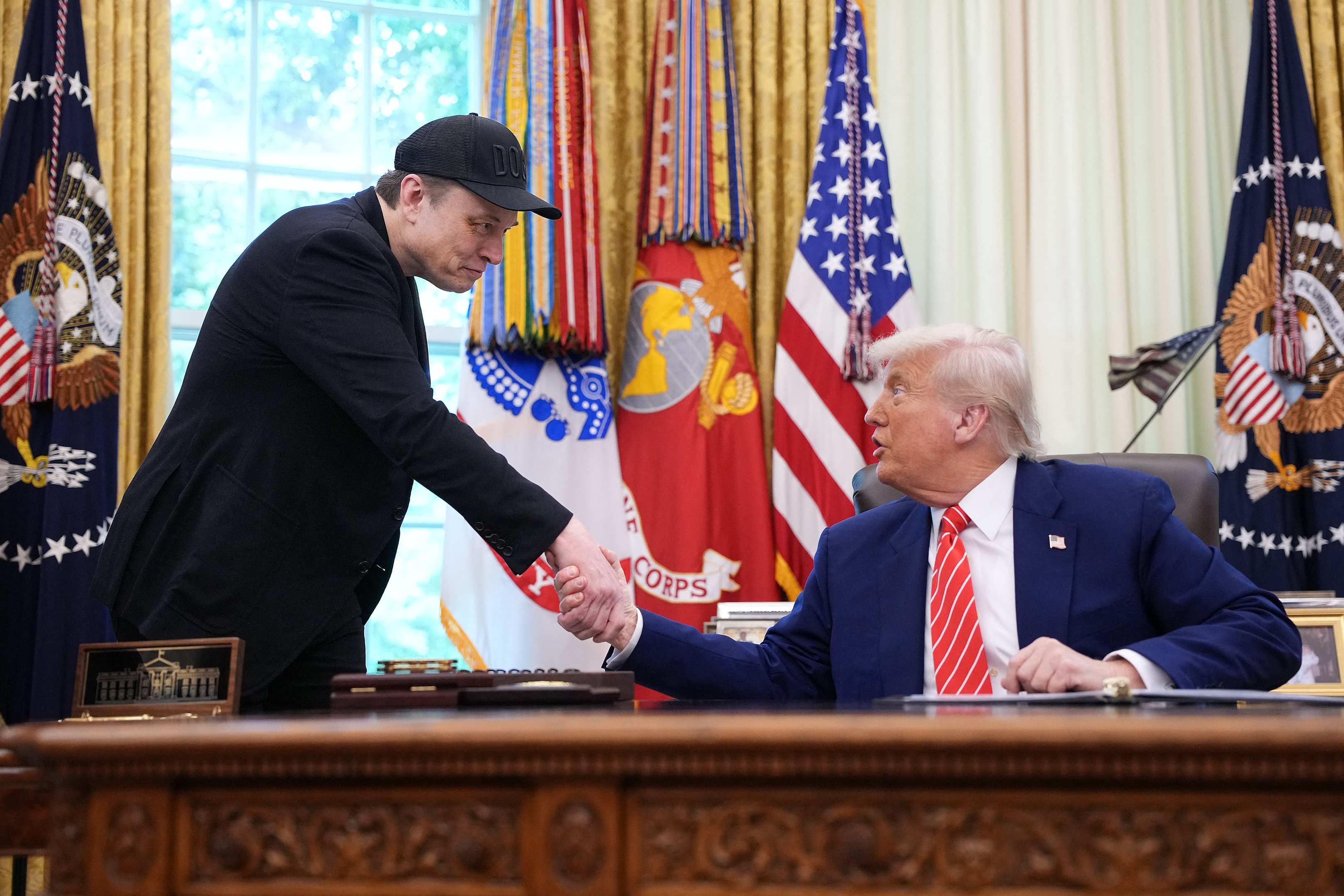 Trump propõe deportação de Elon Musk e especialista analisa a situação Musk e Trump começaram o ano com uma amizade sólida. Hoje, o espaço é mais para troca de farpas (Foto: Kevin Dietsch/AFP)