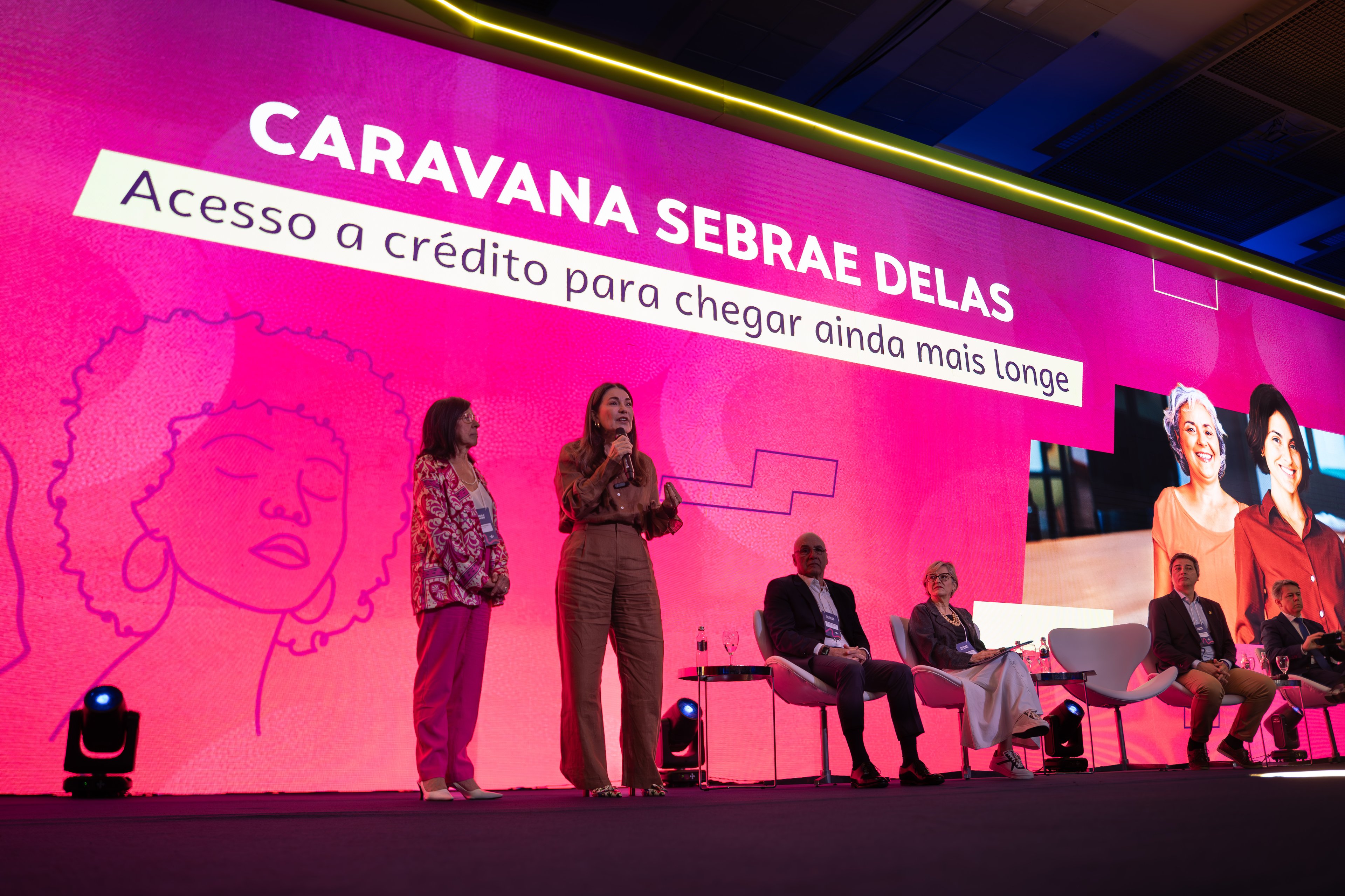 Caravana Sebrae Delas valoriza a força feminina no empreendedorismo do Rio de Janeiro Caravana Sebrae Delas promove orientação sobre acesso ao Fundo de Aval às Micro e Pequenas Empresas (FAMPE) (Foto: Vitor Granja)