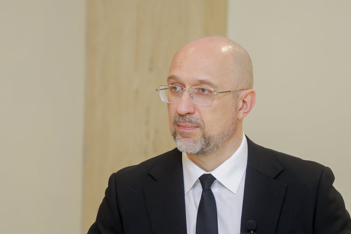 Ucrânia afirma que Putin só parará guerra quando entender que será punido Denys Shmyhal, primeiro-ministro da Ucrânia, durante a entrevista com EL PAÍS, no domingo, 29 de junho. (Foto: Sergii KHARCHENKO)