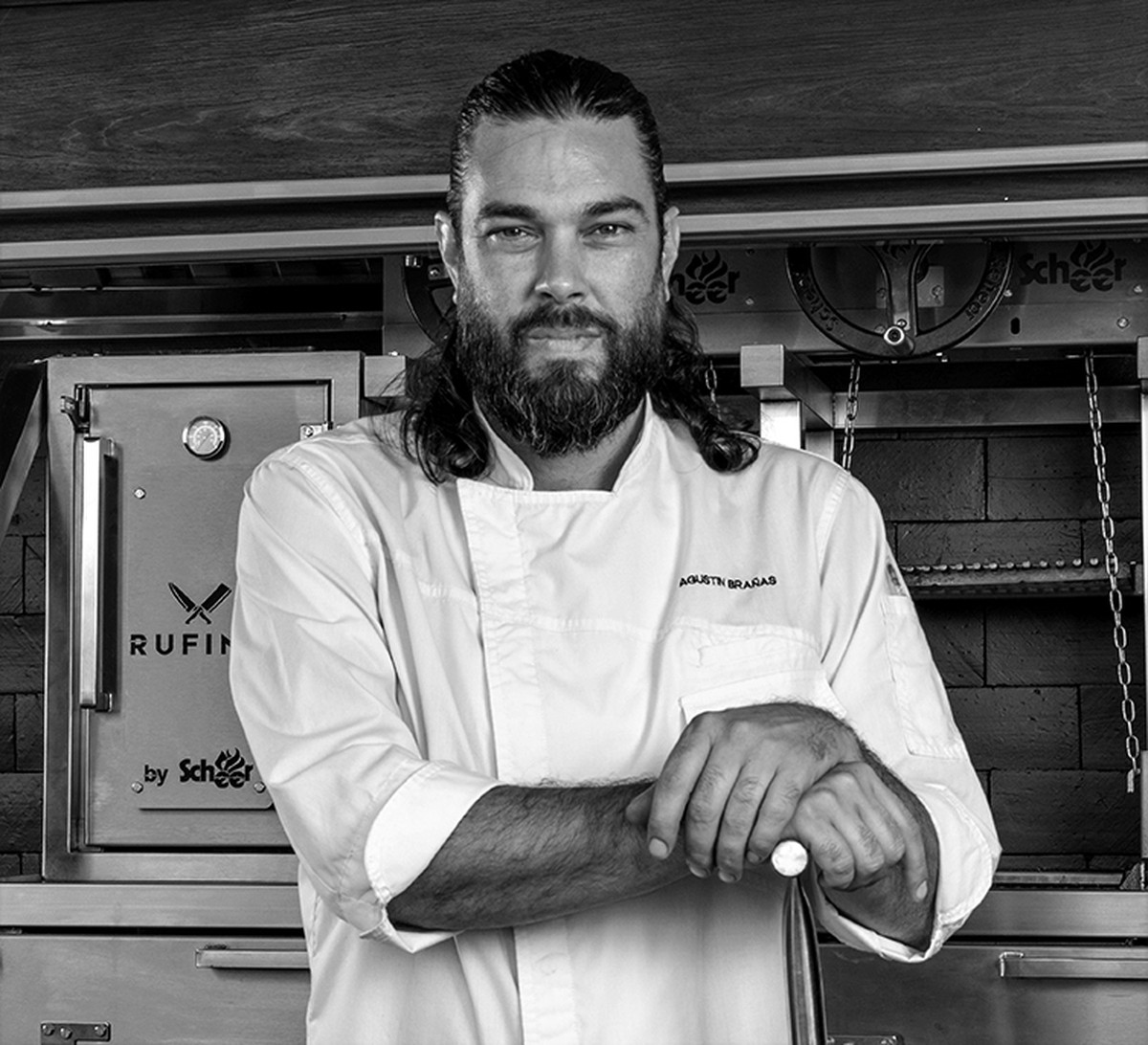 O chef argentino Agustin Brañas assina o menu com 14 tempos (Foto: Tomás Rangel)