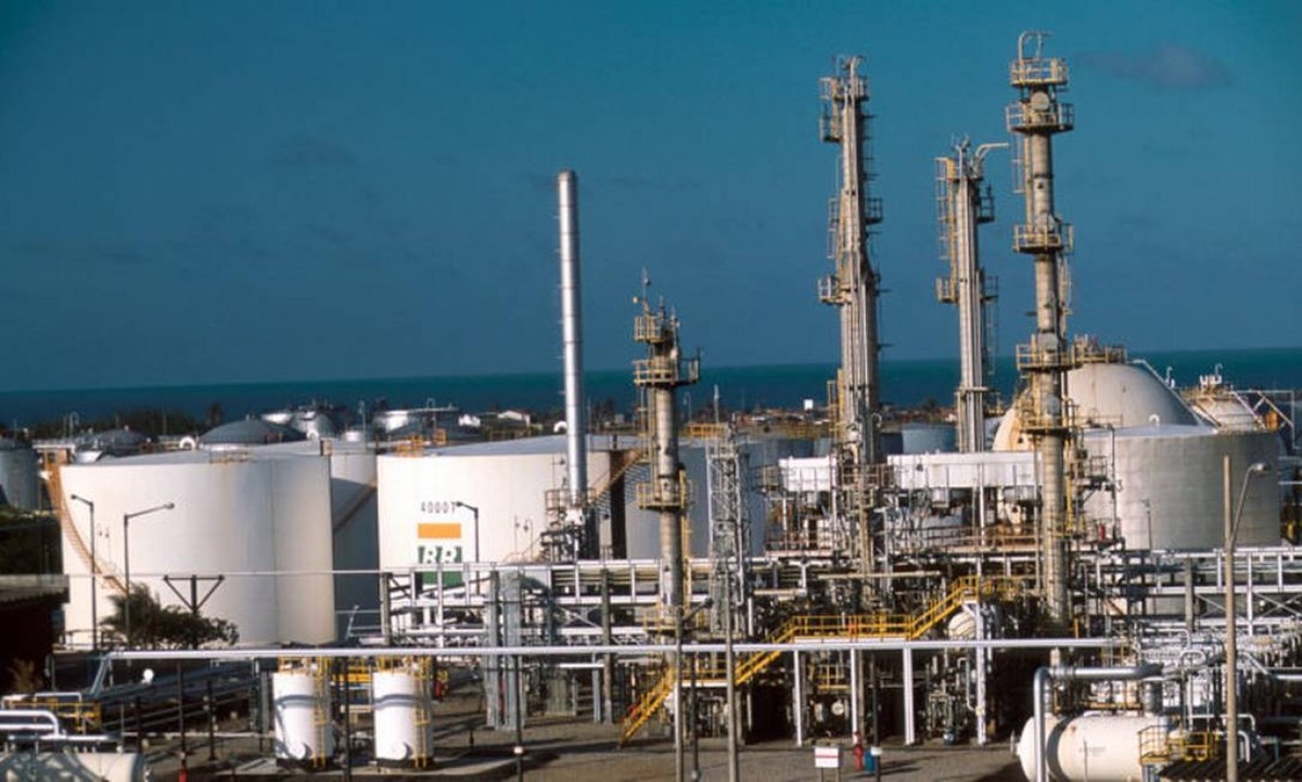 Indústria brasileira registra vendas recordes de US$ 16 bilhões para os EUA Refinaria Lubrificantes e Derivados do Nordeste (Lubnor), no Ceará: EUA é um dos compradores de óleos combustíveis do Brasil (Foto: Divulgação)