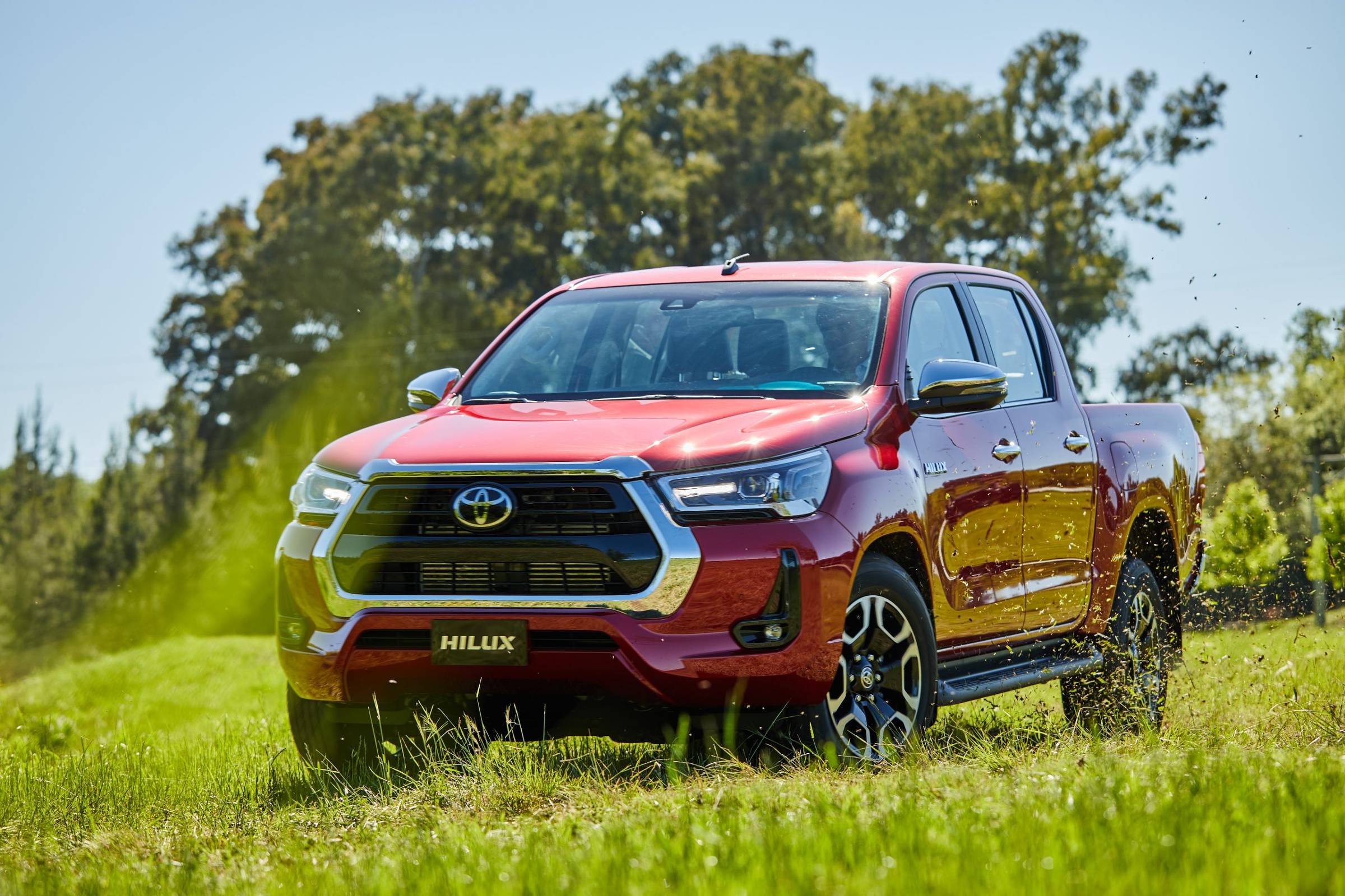 Toyota Hilux SRX completa dez anos com robustez, mas enfrenta desafios da idade Toyota Hilux SRX, que tem 5,33 m de comprimento (Foto: Divulgação)