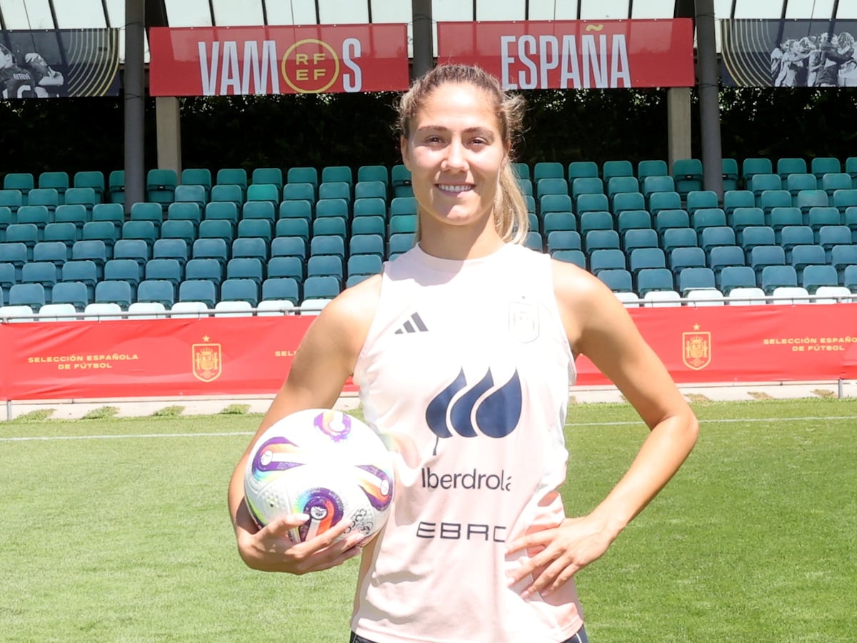 Laia Aleixandri destaca sua exigência e transparência no futebol feminino Laia Aleixandri, na quarta-feira passada no estádio Juan Antonio Samaranch, em Lausana. (Foto: Pepe Andrés (AS) (DIARIO AS))