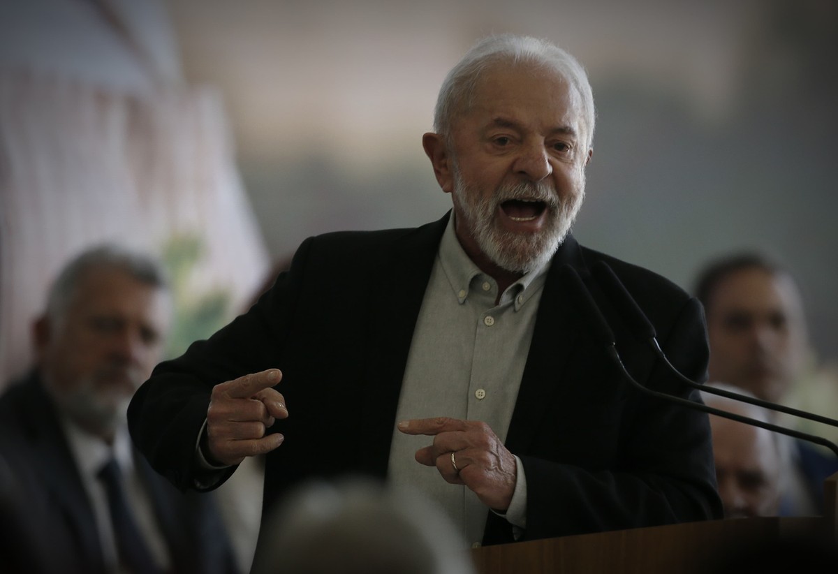 Lula discute flexibilização do Mercosul em cúpula com Cristina Kirchner em Buenos Aires Lula discute flexibilização do Mercosul em cúpula com Cristina Kirchner em Buenos Aires