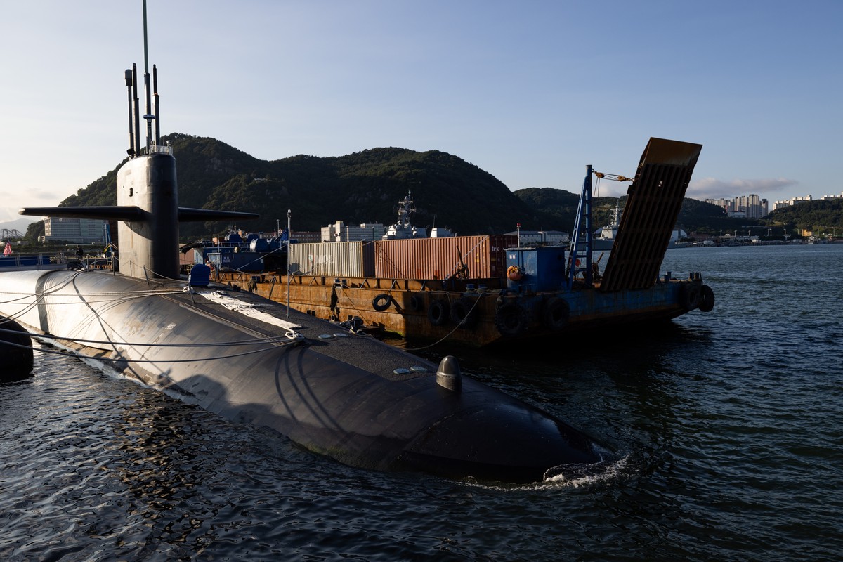 Submarino de mísseis balísticos USS Kentucky em Busan, Coreia do Sul, em 19 de julho de 2023 (Foto: SeongJoon Cho/Bloomberg)