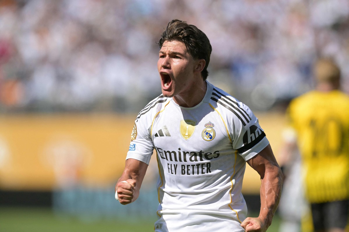 Real Madrid supera Dortmund com grande atuação e avança na Liga dos Campeões Fran García amplia para o Real Madrid contra o Borussia Dortmund pelo Mundial (Foto: JUAN MABROMATA / AFP)