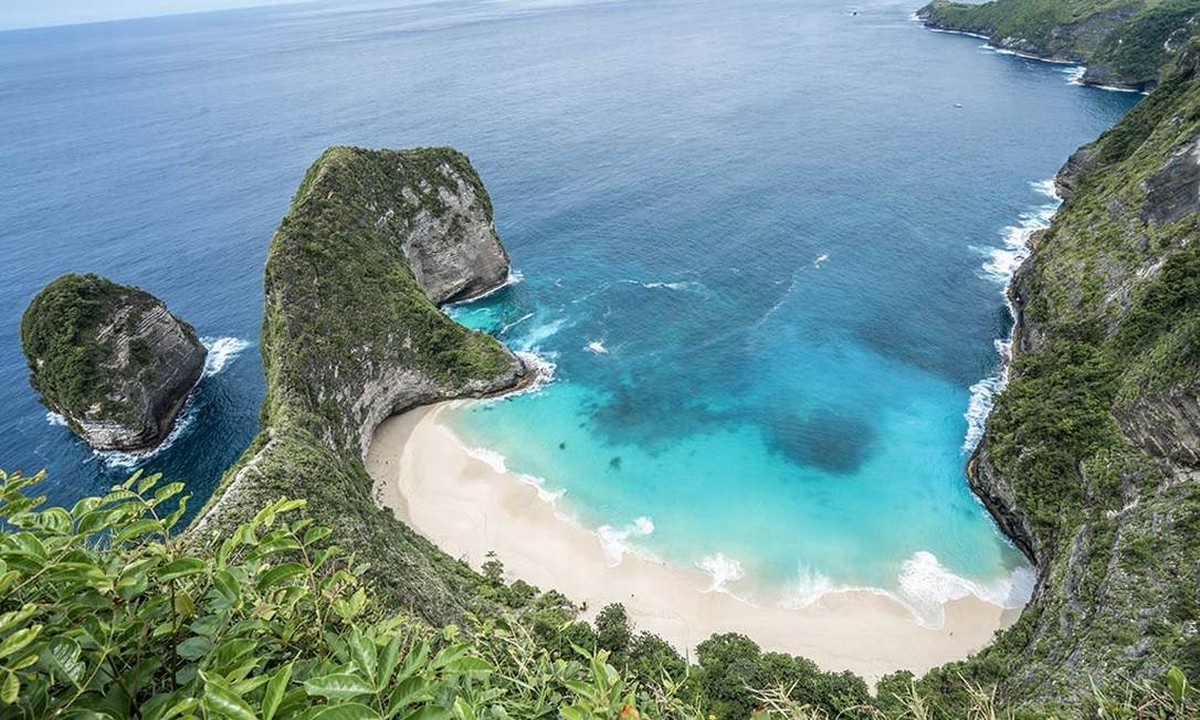 Terremoto de 6,7 graus sacode a região leste da Indonésia nesta segunda-feira Ilha Nusa Lembongan, Indonésia — Foto: Divulgação
