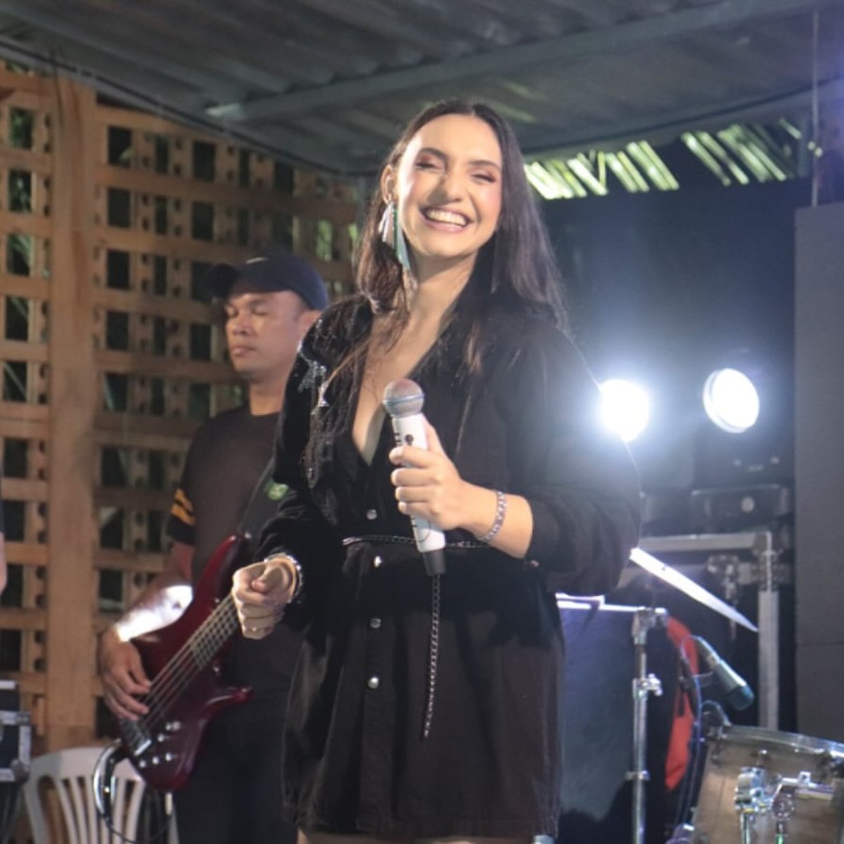Faby Bezerra, cantora de forró, falece aos 36 anos em trágica notícia Faby Bezerra (Foto: Instagram)