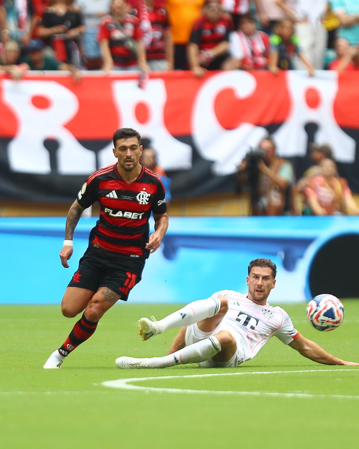 Flamengo teme escalação de Arrascaeta e critica estratégia contra o Bayern Arrascaeta em jogo do Flamengo nos EUA (Foto: Gilvan de Souza/Flamengo)