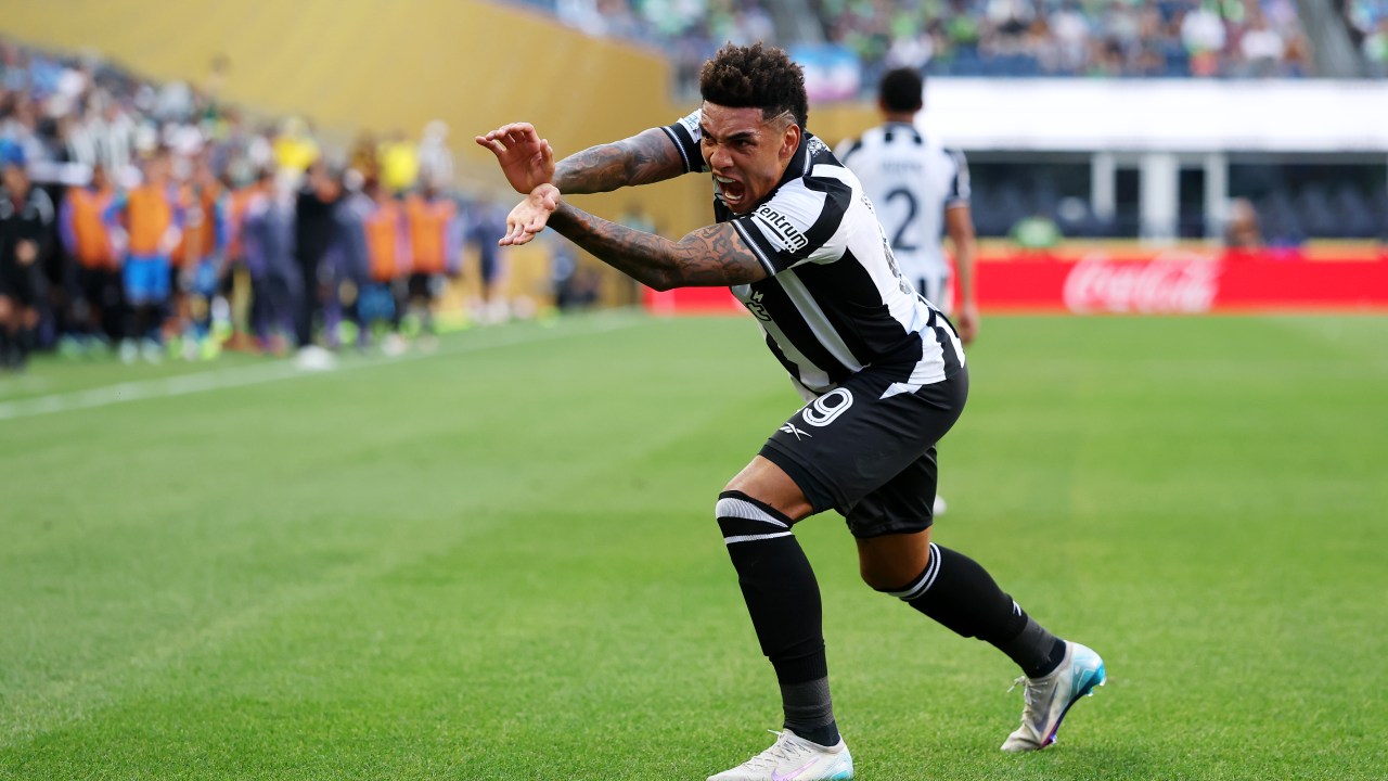 Botafogo garantiu 3 pontos importantes no 'grupo da morte' do torneio (Foto: Buda Mendes/Getty Images)