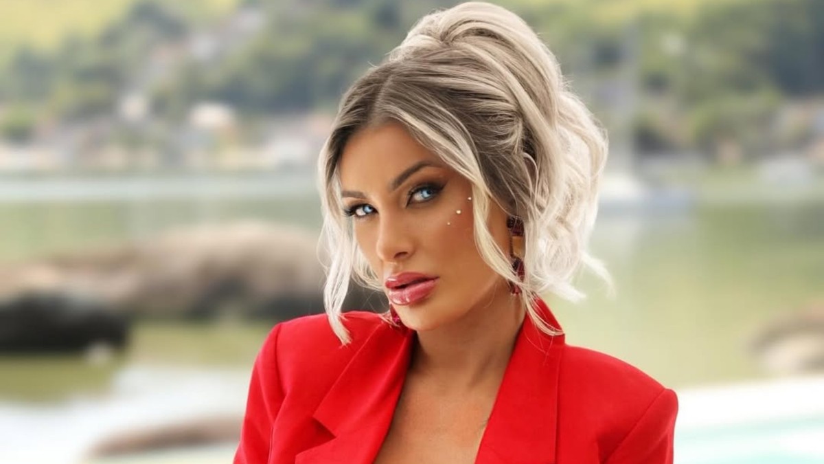 Andressa Urach revela preferência por conteúdo adulto em vez de novelas bíblicas Andressa Urach descartou novelas bíblicas e afirmou: 'Conteúdo adulto dá mais dinheiro' (Foto: Reprodução Instagram)