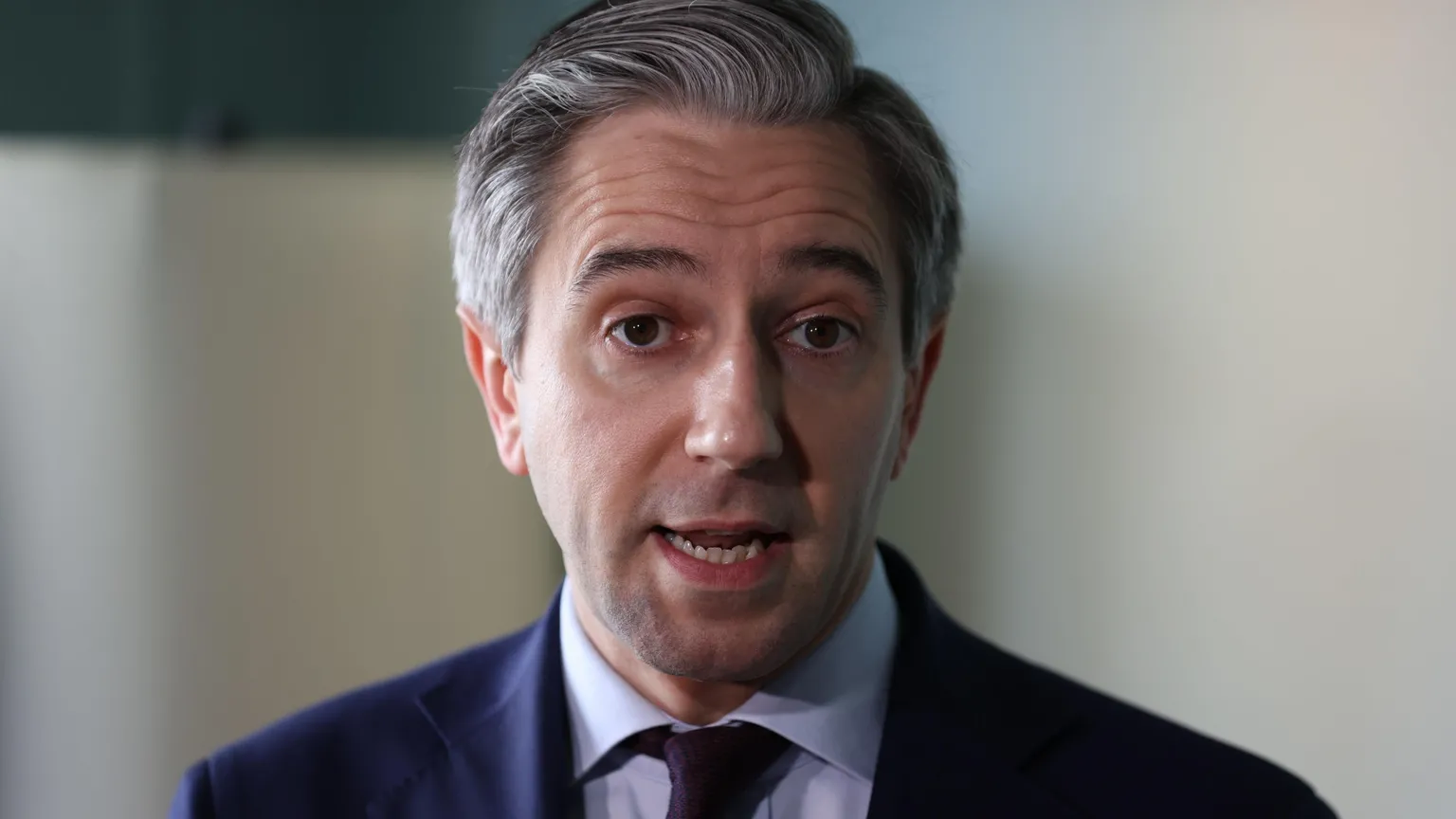Tánaiste Simon Harris está preocupado com [...] (Foto: PA Media)