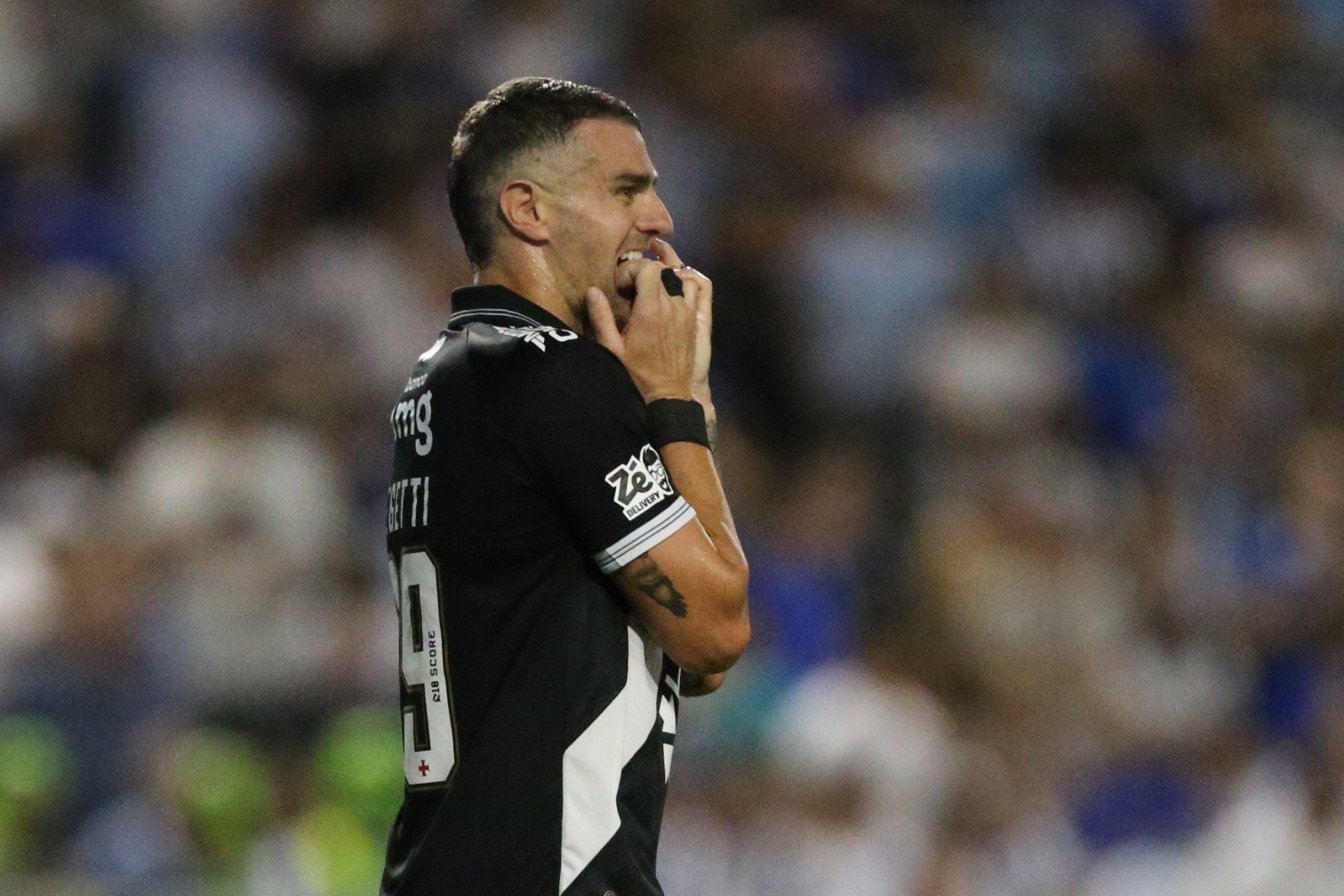 Vegetti busca reencontrar a boa fase e recuperar a confiança no Vasco Foto: Reprodução