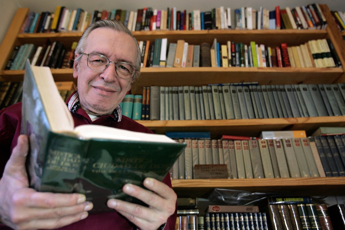 Herdeiros de Olavo de Carvalho exigem transparência sobre patrimônio oculto Foto: Reprodução