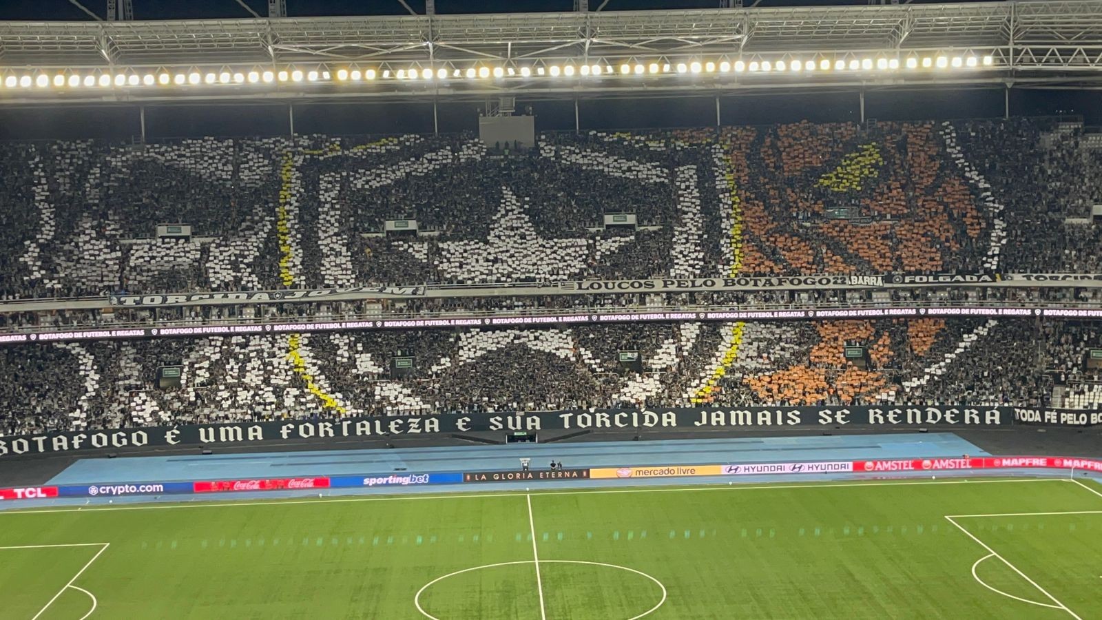 Torcida do Botafogo exibe mosaico dinâmico e impressiona no estádio Foto: Reprodução