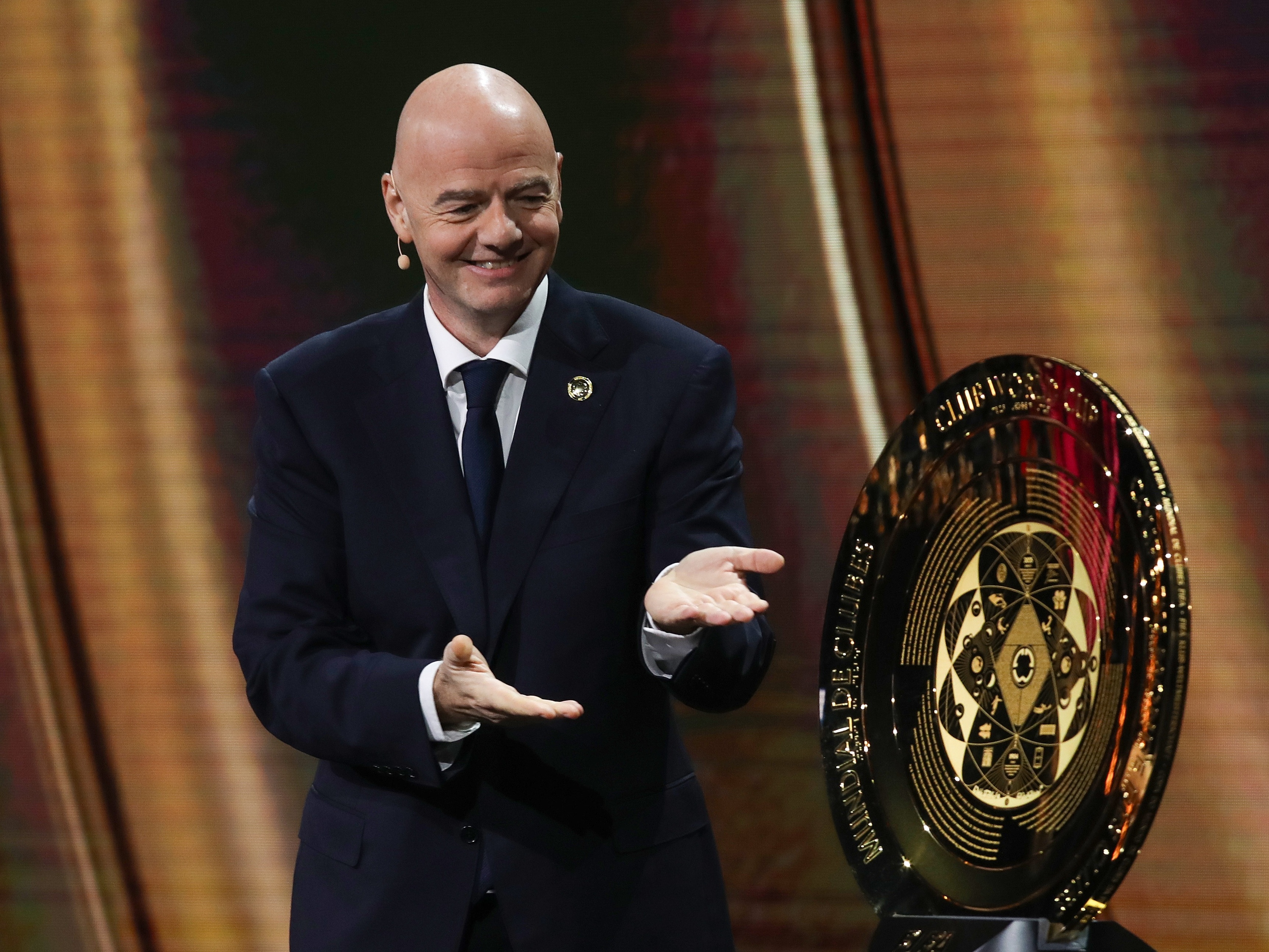 Infantino revela que Mundial foi decidido pelo melhor país, não pelo clube Troféu do Super Mundial de Clubes da FIFA 2025 (Foto: Leonardo Fernandez/Getty)