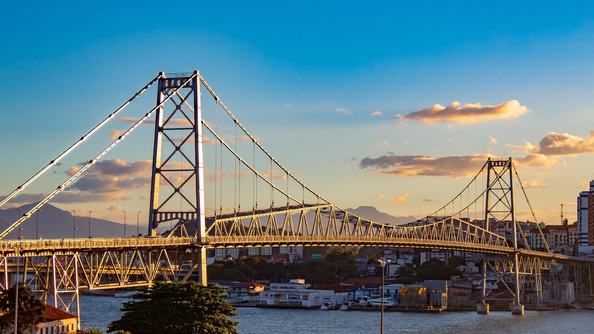 Aluguel dispara em bairros brasileiros com alta de até 74% em três meses Florianópolis (Foto: Pixabay)