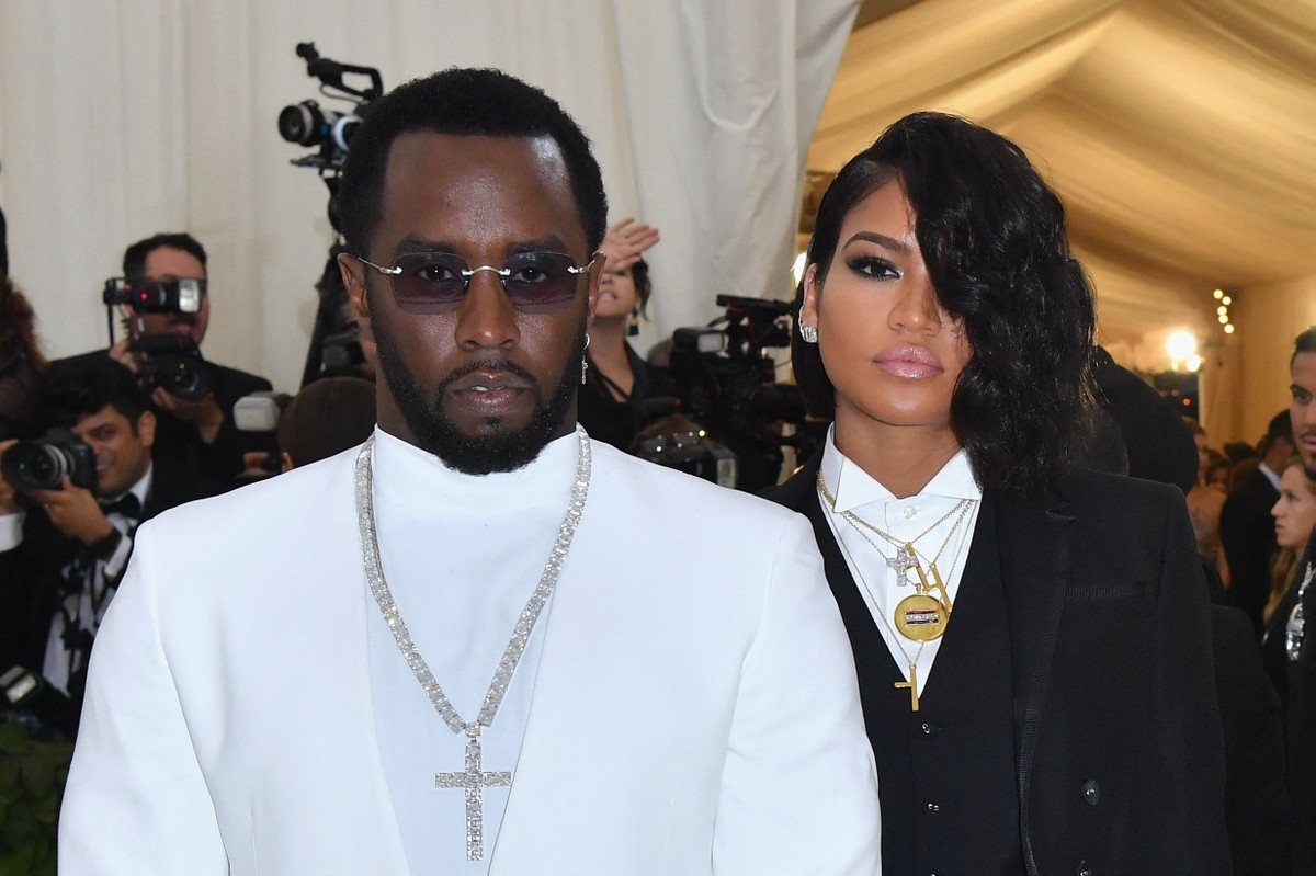 Advogado de Cassie Ventura promete lutar pelos sobreviventes do caso Diddy Sean 'Diddy' Combs e Cassie Ventura no Met Gala, quando ainda estavam juntos (Foto: Angela Weiss/AFP)
