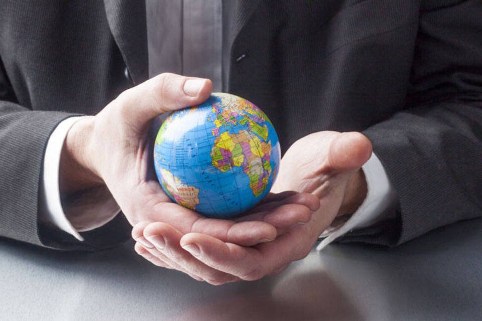 Investimento global: diversificação protege o portfólio e alinha o capital à vida da família. (Foto: Thinkstock)