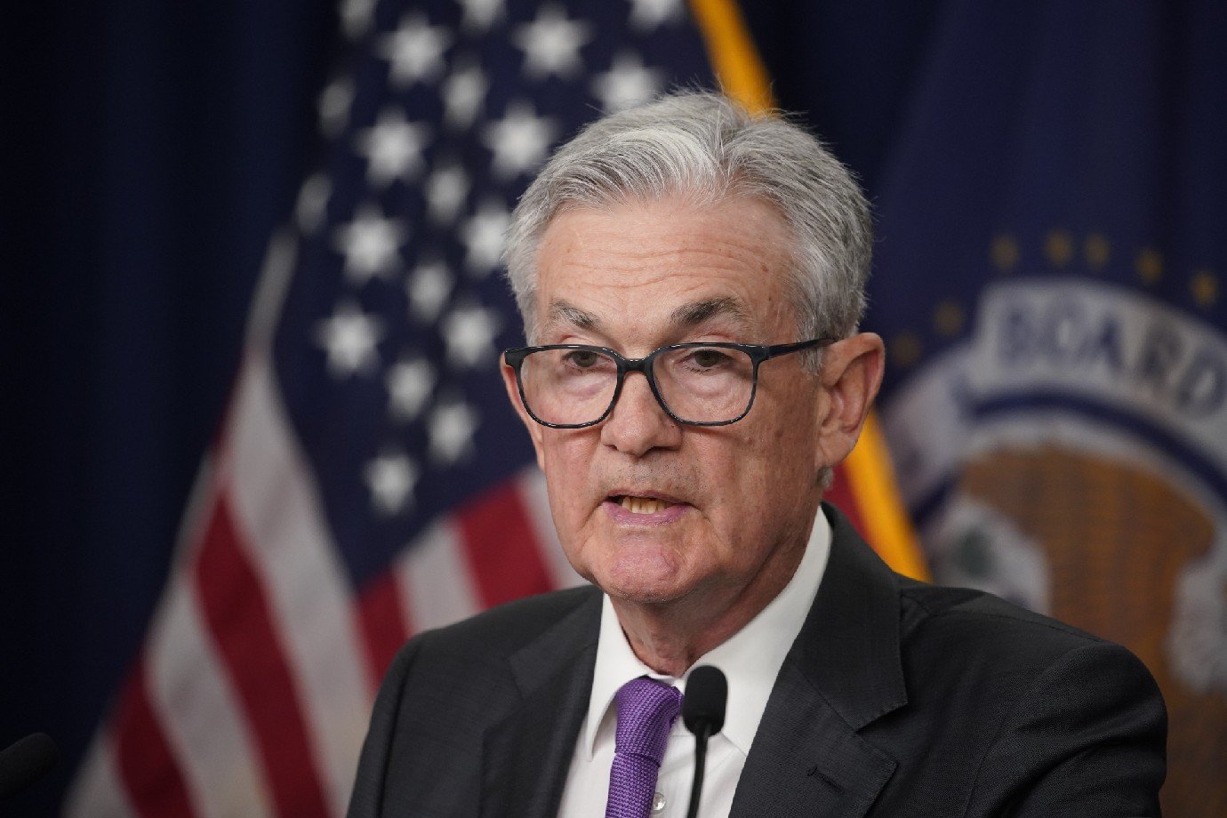 Fed reafirma compromisso com a apoliticidade em declaração do presidente Powell Declaração foi feita durante o painel no fórum anual do Banco Central Europeu (BCE) em Sintra, Portugal (Foto: Al Drago/Getty Images)