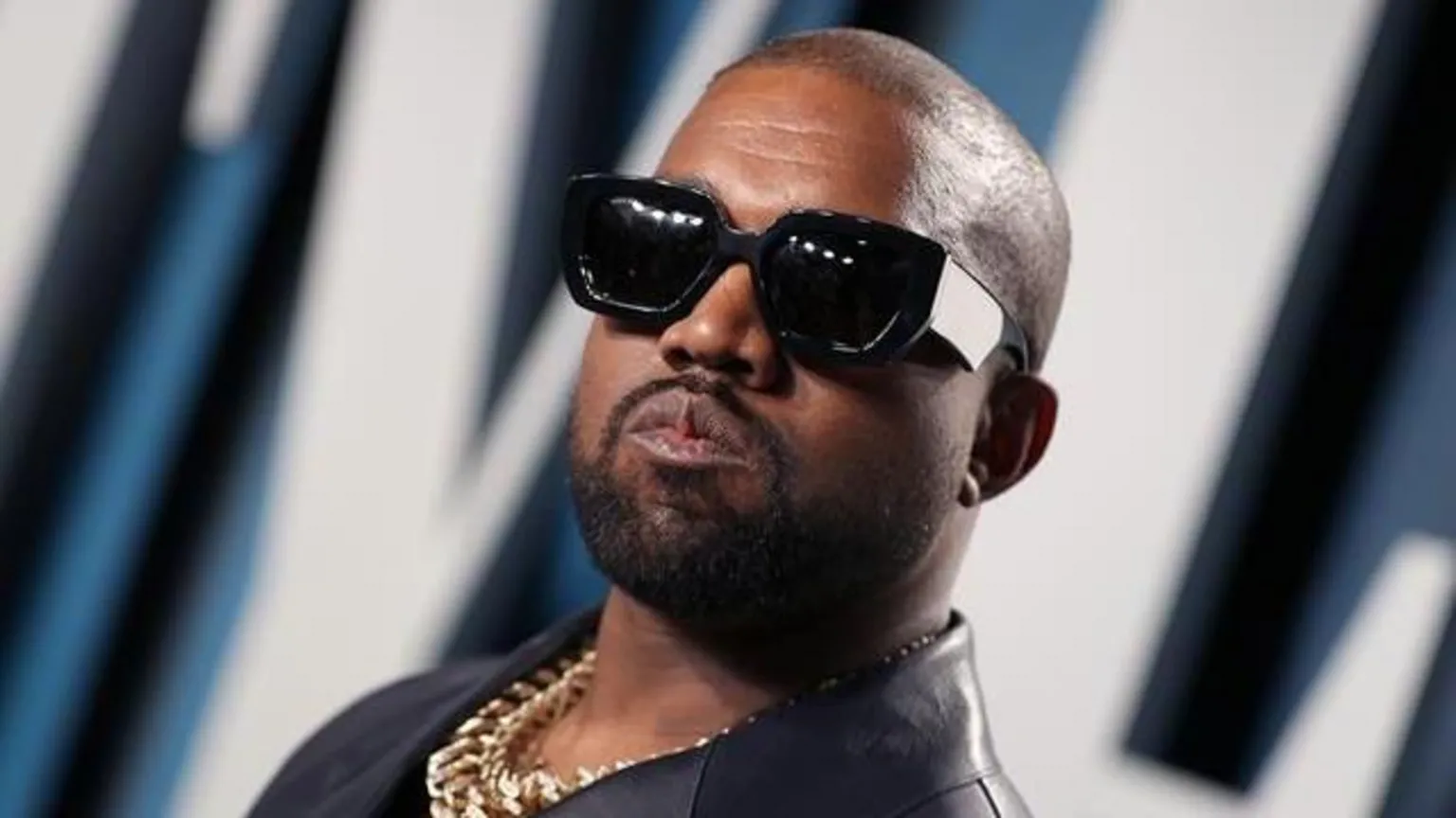 Assistente de Kanye West se esconde após acusação de assédio sexual Assistente de Kanye West se esconde após acusação de assédio sexual