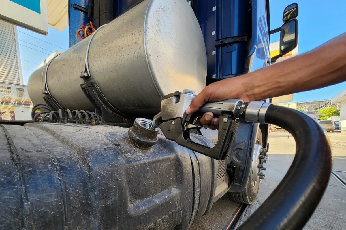 Petrobras baixa preço do diesel pela 3ª vez no ano (Foto: Lucas Tavares/Agência O Globo)