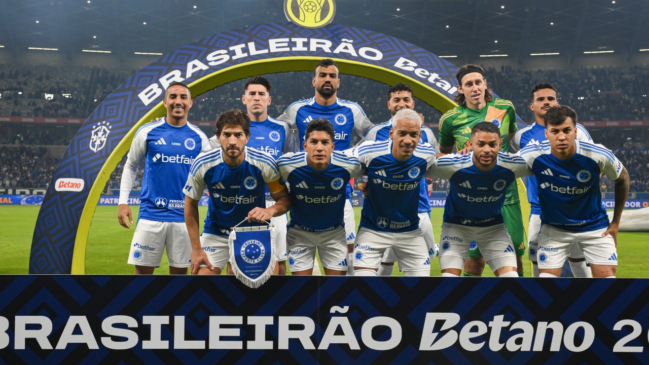 Tabela do Brasileirão é atualizada após a 15ª rodada do campeonato Cruzeiro é o líder do Campeonato Brasileiro, com 33 pontos (Foto: Pedro Vilela/Getty Images)