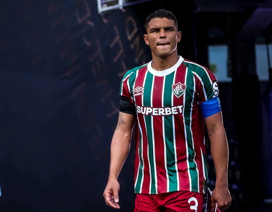 Fluminense celebra vitória histórica na Copa com emoção de Thiago Silva Thiago Silva, capitão do Fluminense (Foto: Reprodução/Twitter)