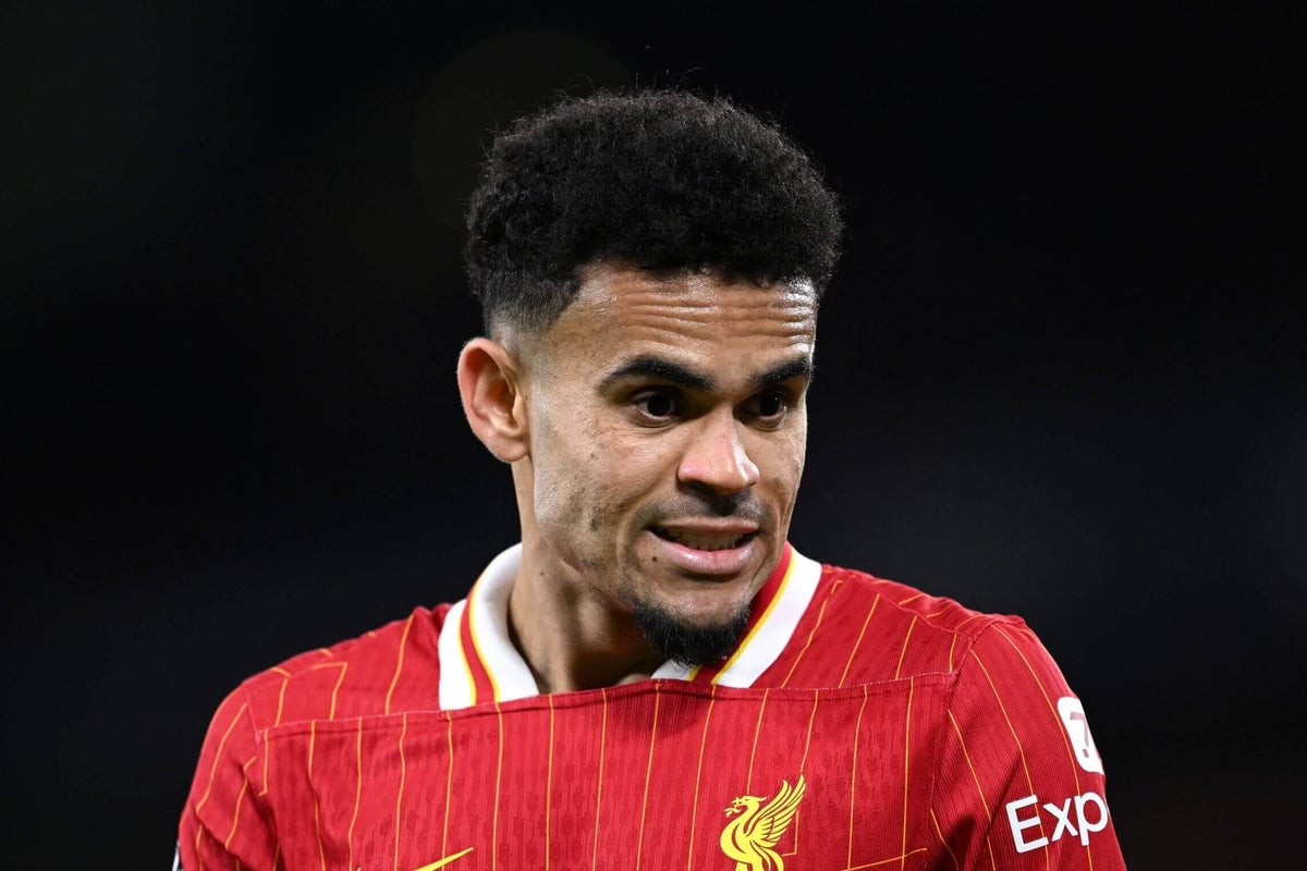 Liverpool nega proposta do Bayern por Luis Diaz, que deseja deixar o clube