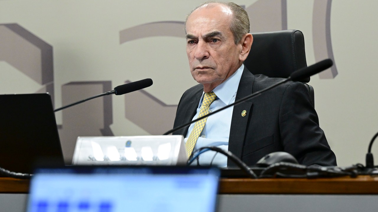 Senado aprova Código Eleitoral com Ficha Limpa e reserva para mulheres Relator do novo Código Eleitoral, senador Marcelo Castro (MDB-PI) (Foto: Geraldo Magela/Agência Senado)