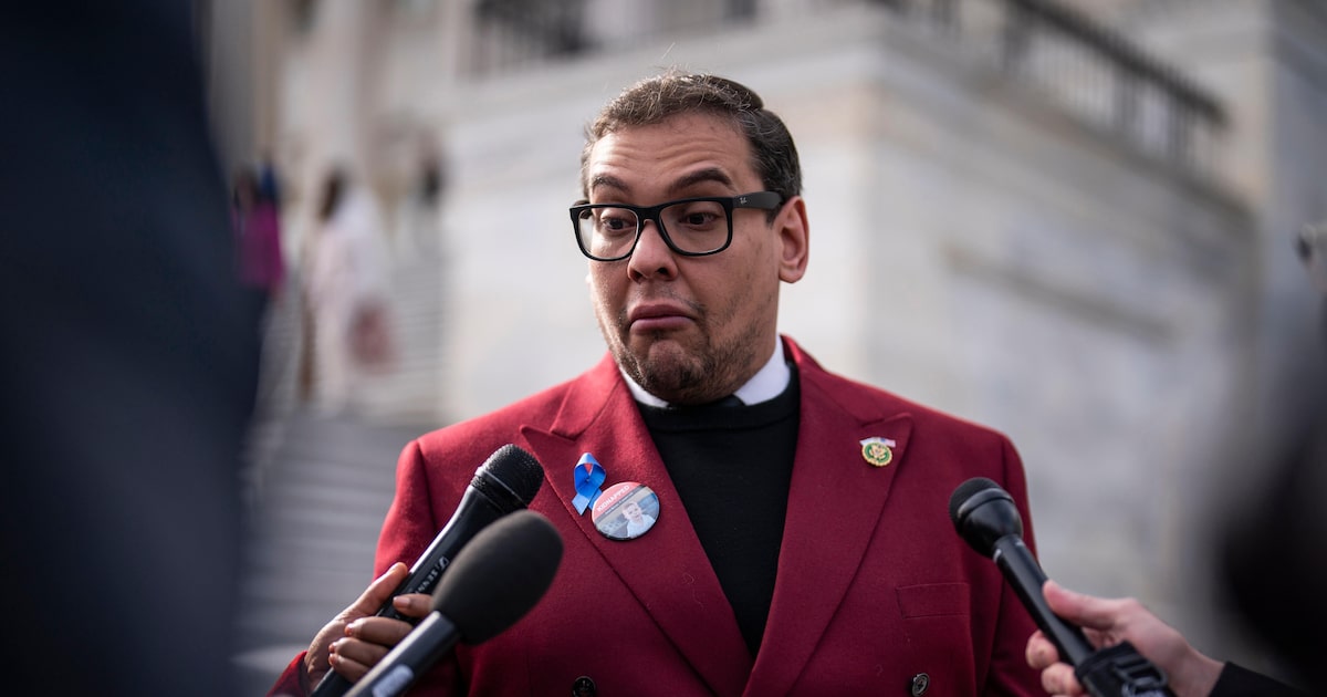 Deputado brasileiro nos EUA é acusado de usar dinheiro de campanha em gastos pessoais Congressista considerou as descobertas um “relatório tendencioso” destinado a difamar ele e sua família. (Foto: AP Photo/J. Scott Applewhite)