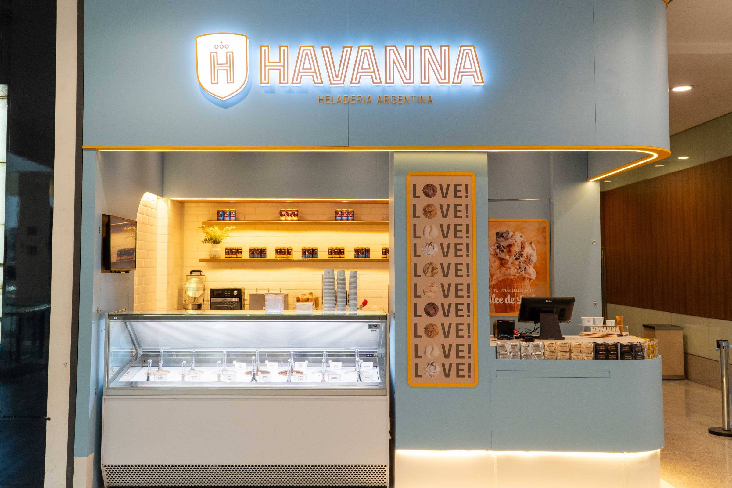 Novas opções gastronômicas são inauguradas no feriado: sorveteria e festival de pizzas Carbonara truffle, novo hambúrguer do Cabana Burger (Foto: Gabriel Machado/Divulgação)